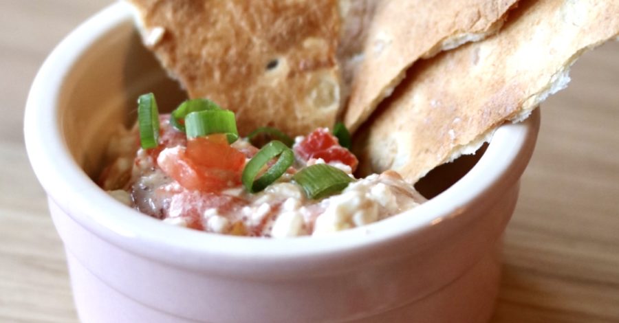 Tomatendip &amp; wrap - Family Recipes